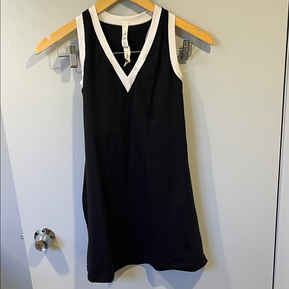 Lululemon dress or top